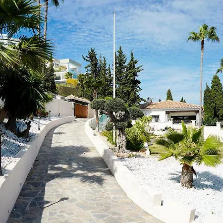 Hébergement de vacances Huge Golf And Mansion 8 Min From Puerto Banus *