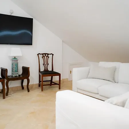 Huge Golf And Mansion 8 Min From Puerto Banus Ferienhaus