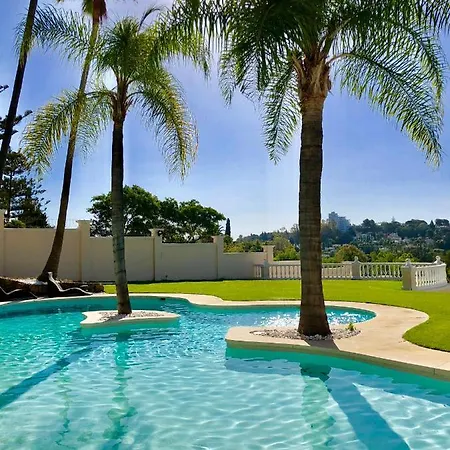 Tatil Evi Huge Golf And Mansion 8 Min From Puerto Banus *