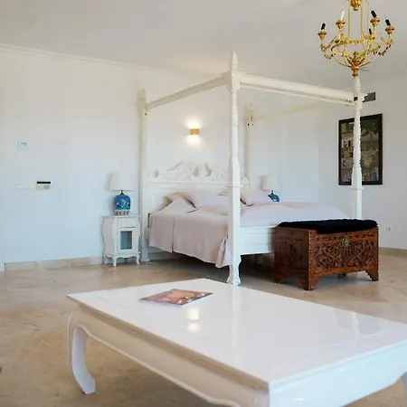 Huge Golf And Mansion 8 Min From Puerto Banus Будинок відпочинку *