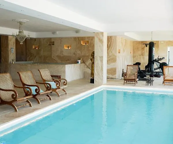 Huge Golf And Mansion 8 Min From Puerto Banus Estepona