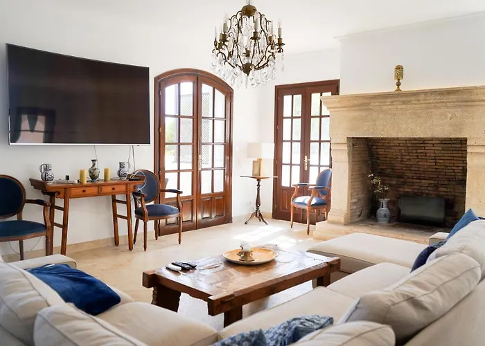 펜션 Huge Golf And Mansion 8 Min From Puerto Banus 에스테포나