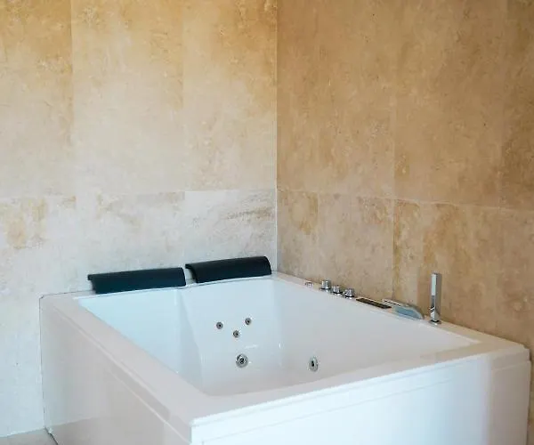 Huge Golf And Mansion 8 Min From Puerto Banus Hébergement de vacances