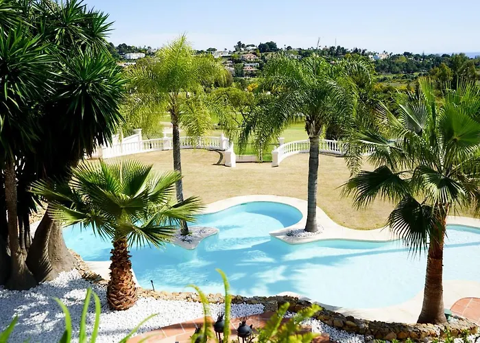 Huge Golf And Mansion 8 Min From Puerto Banus Hébergement de vacances Estepona