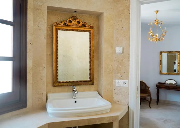 Hébergement de vacances Huge Golf And Mansion 8 Min From Puerto Banus *