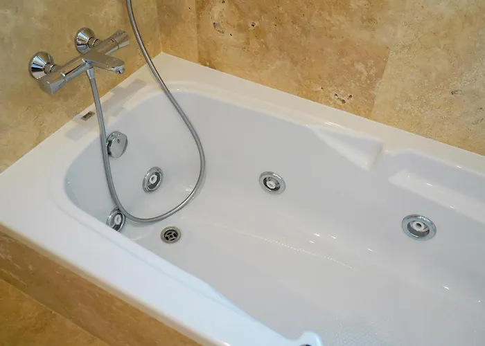 Huge Golf And Mansion 8 Min From Puerto Banus Hébergement de vacances