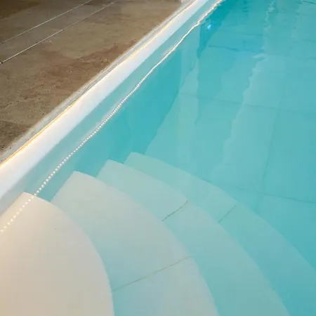 Дом отдыха Huge Golf And Mansion 8 Min From Puerto Banus Эстепона