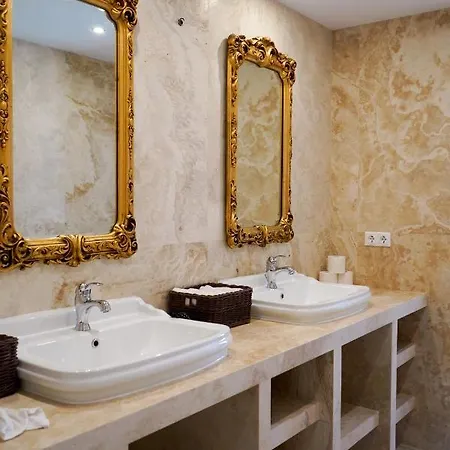 Дом отдыха Huge Golf And Mansion 8 Min From Puerto Banus *