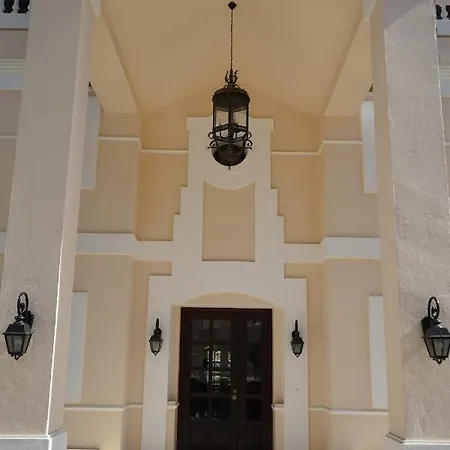 Huge Golf And Mansion 8 Min From Puerto Banus Дом отдыха