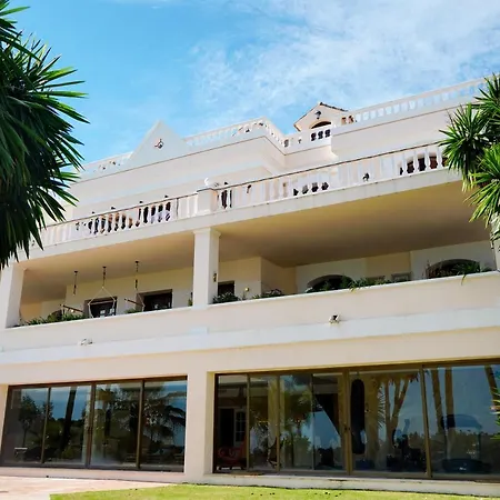 Дом отдыха Huge Golf And Mansion 8 Min From Puerto Banus *